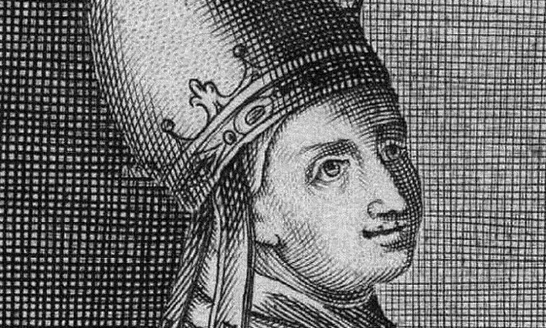 AQUI BENEDICTO IX CON CARA DE NO ROMPER UN PLATO
